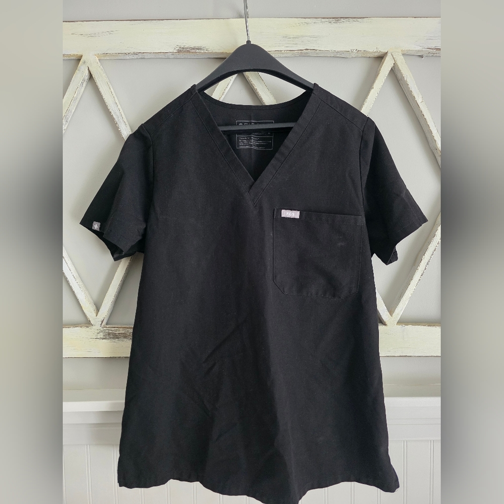 Figs The Technical Collection Catarina One Pocket Scrub Top Black Size Medium